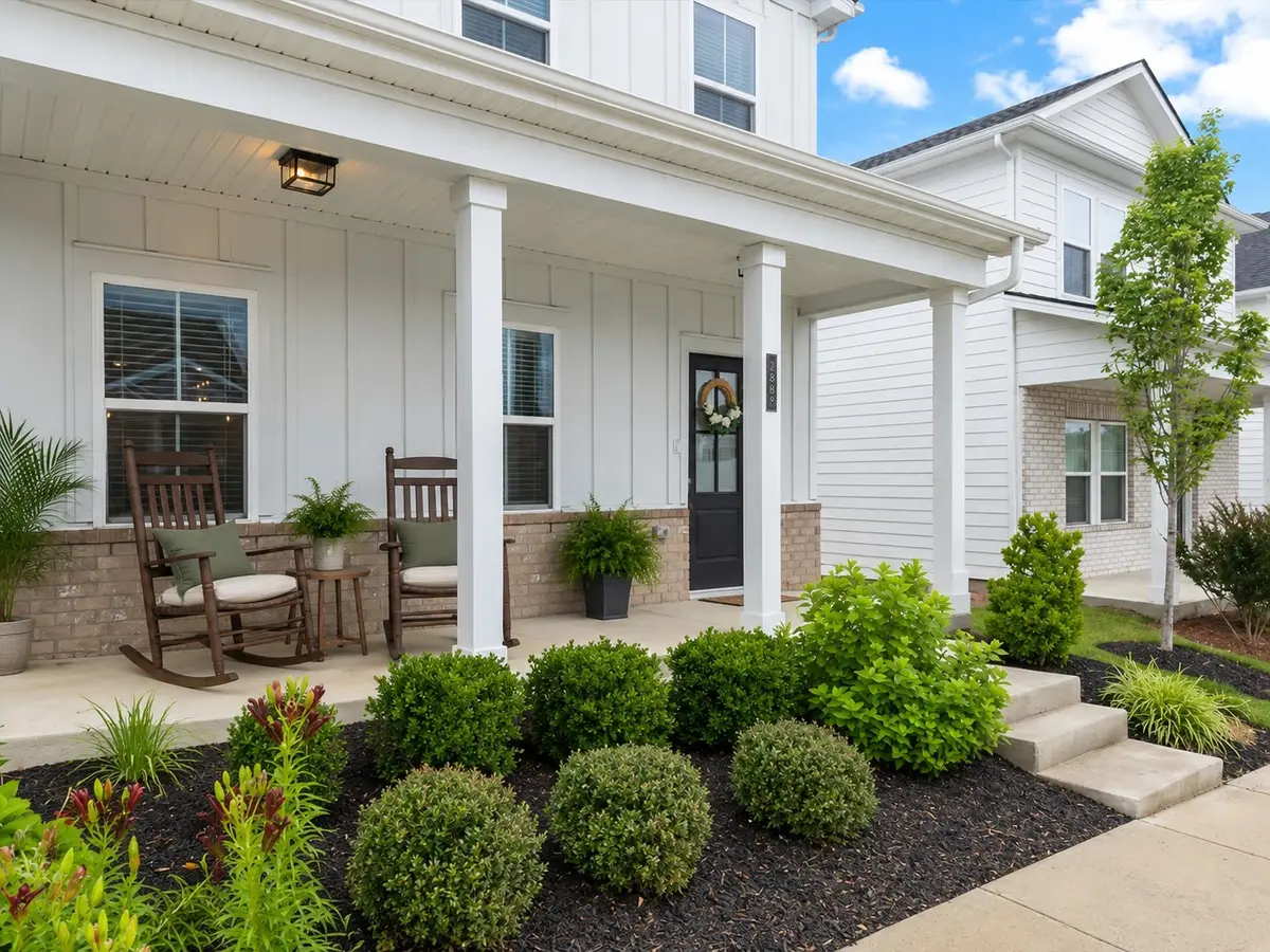 1337 Carriage Park Dr, Hermitage, TN 37076 - #1