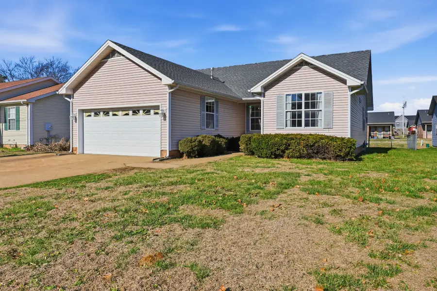 205 Sheridan Cir, Hopkinsville, KY 42240 - #2
