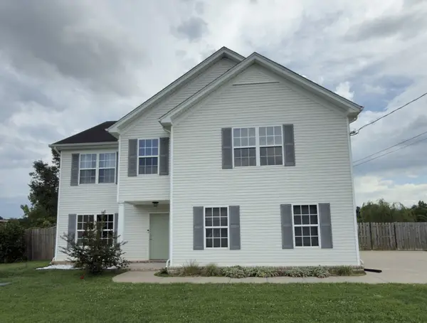 1239 California Dr, Murfreesboro, TN 37129