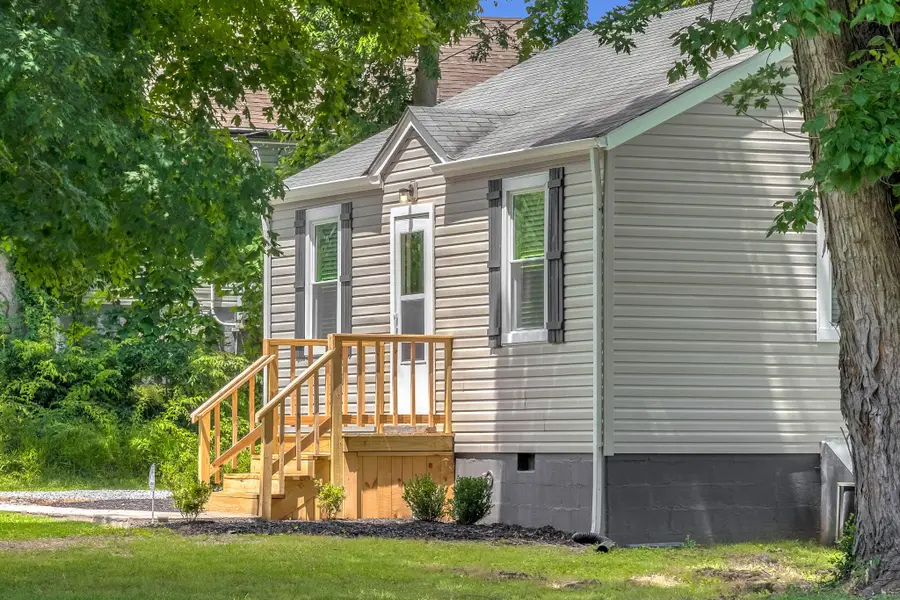 303 Park Ln, Clarksville, TN 37042 - #3