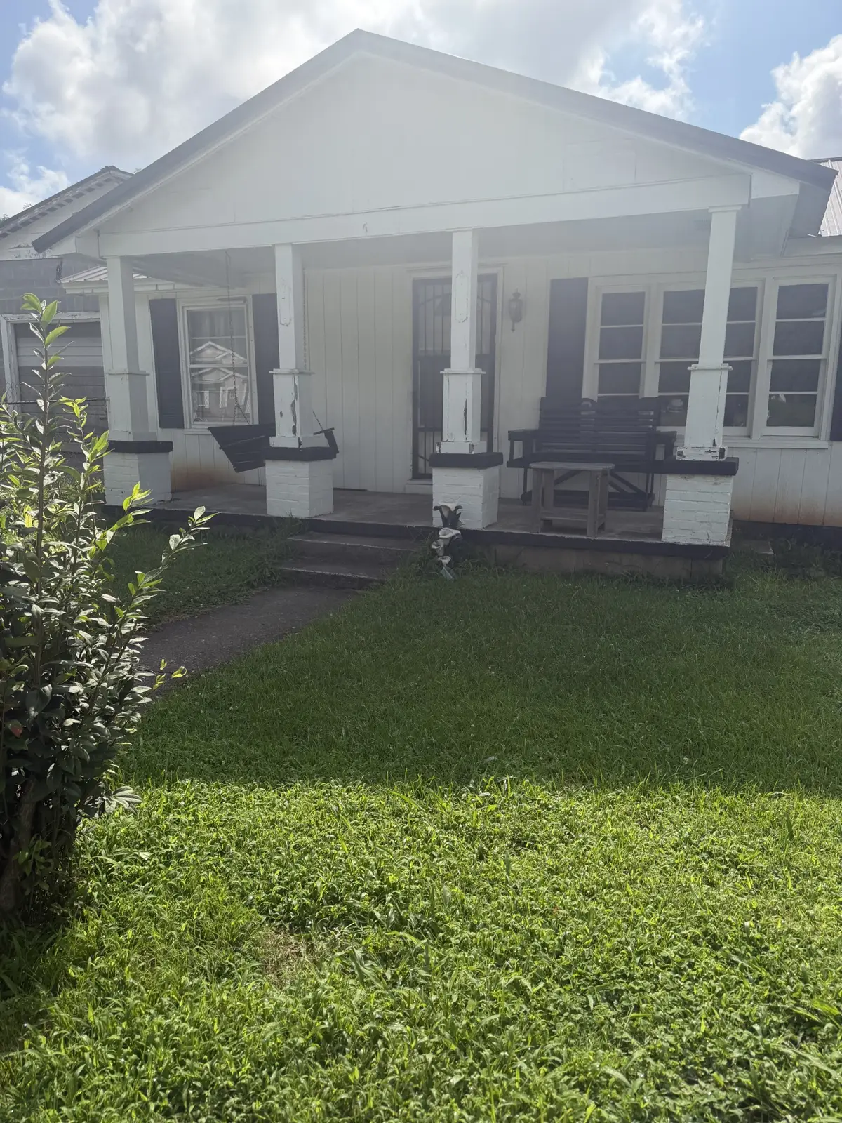 712 Fisher Ave, Smithville, TN 37166 - #1