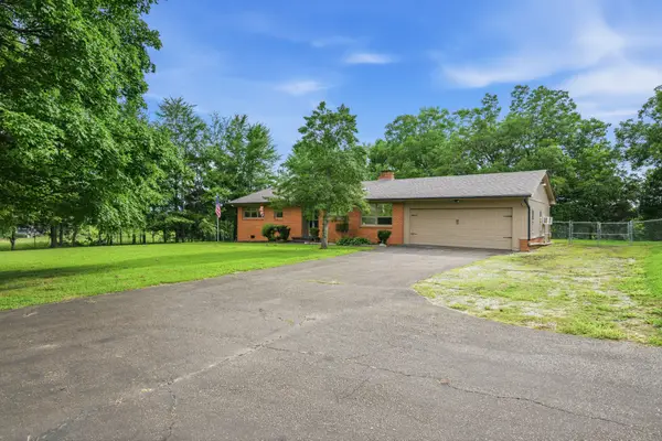783 N Broad St, Lexington, TN 38351