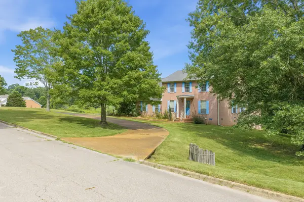 435 Lakeshore Dr, Lexington, TN 38351