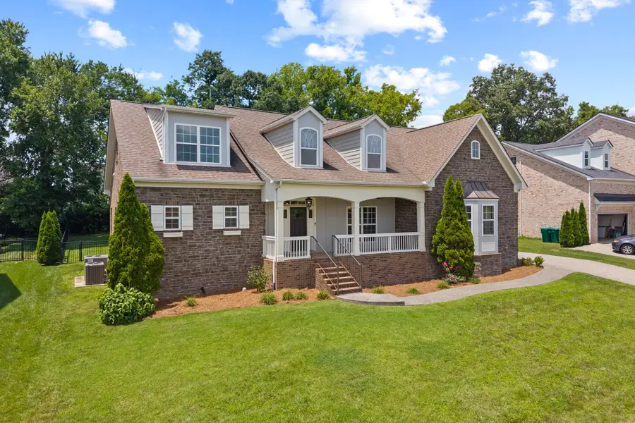 1387 Round Hill Ln, Spring Hill, TN 37174 - #2