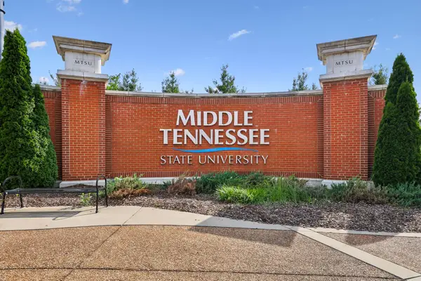 929 Greenland Dr, Murfreesboro, TN 37130