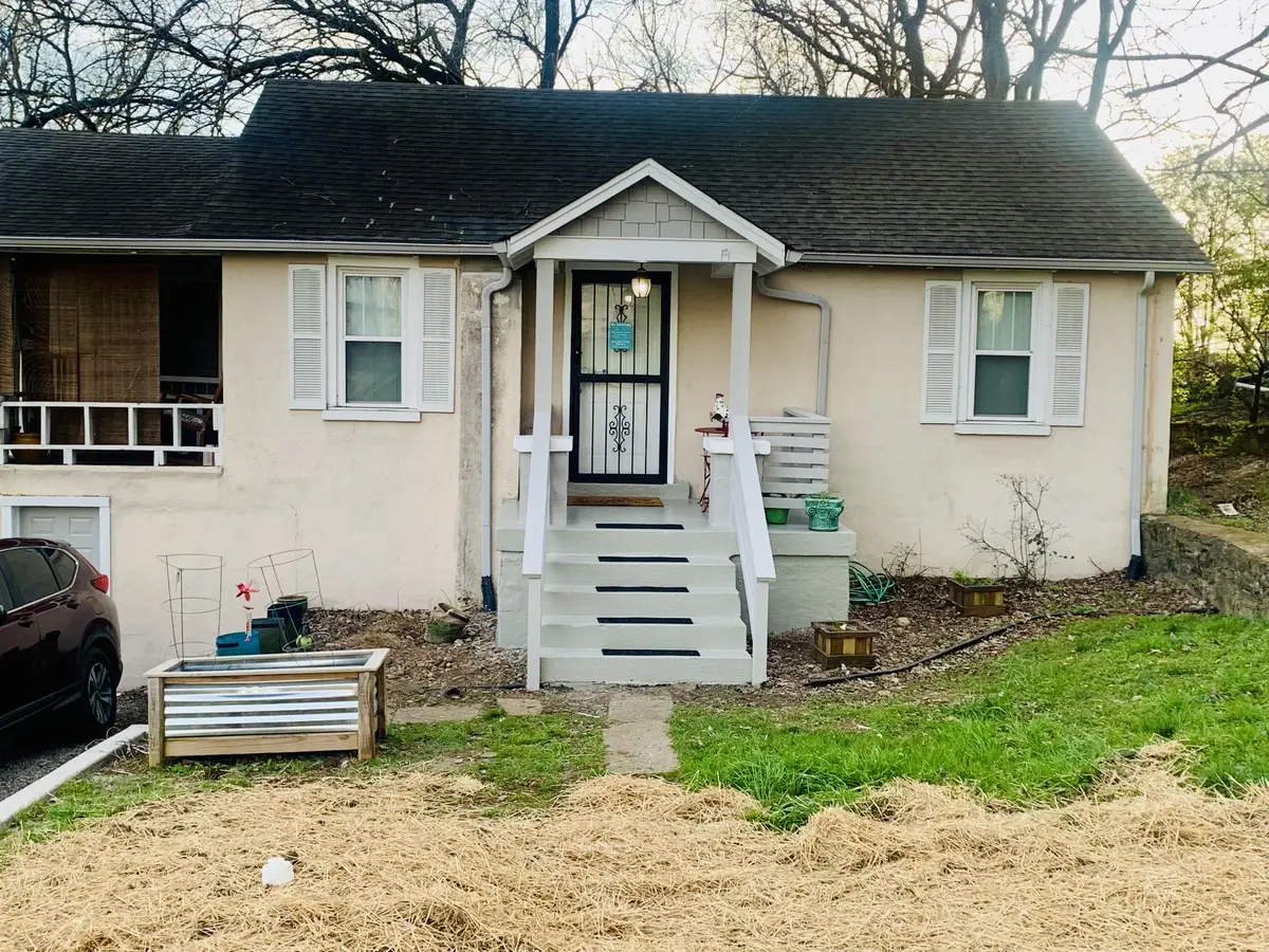 3211 Resha Ln, Nashville, TN 37218 - #1