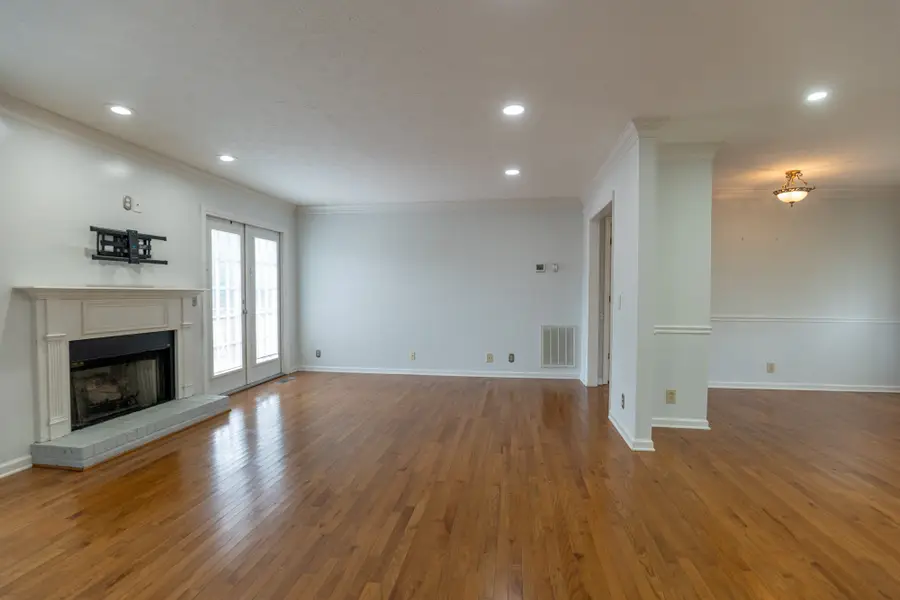 396 Solitude Cir, Goodlettsville, TN 37072 - #2
