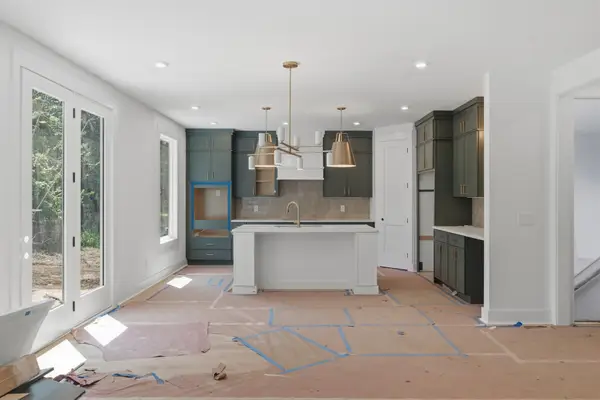518B Eastboro Drive, Nashville, TN 37209