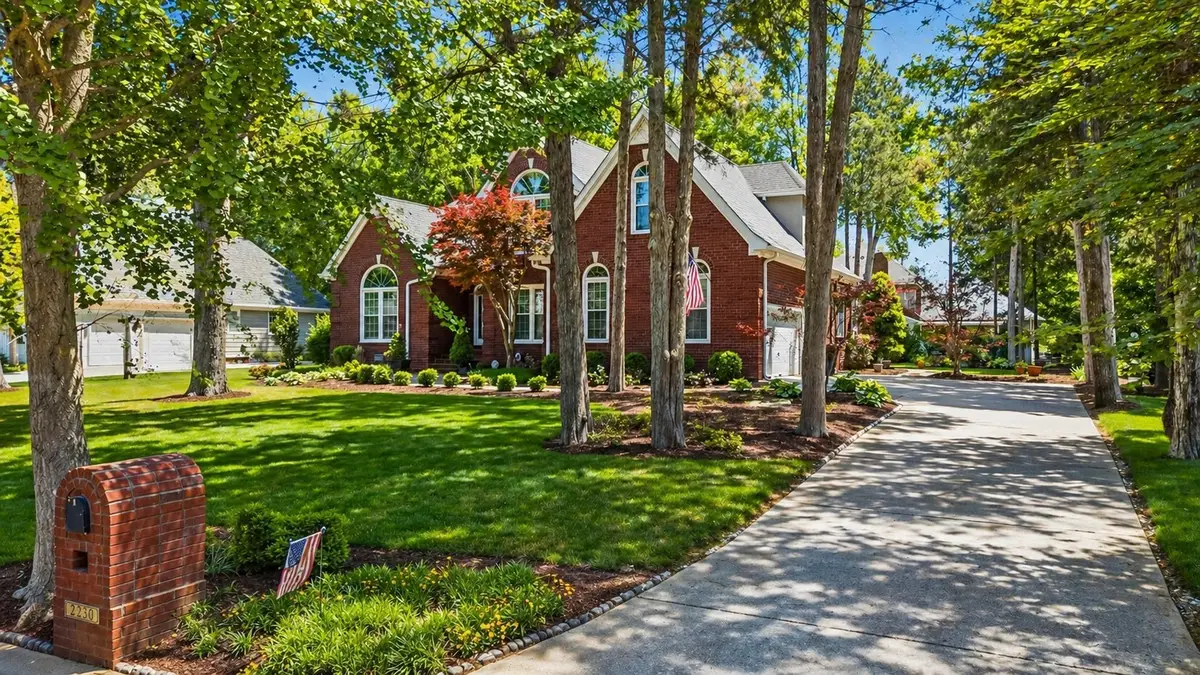2230 Northwoods Dr, Murfreesboro, TN 37130 - #1