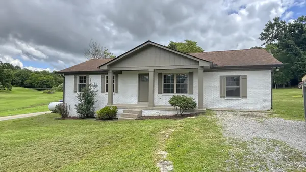 210 Crenshaw Rd, Hartsville, TN 37074
