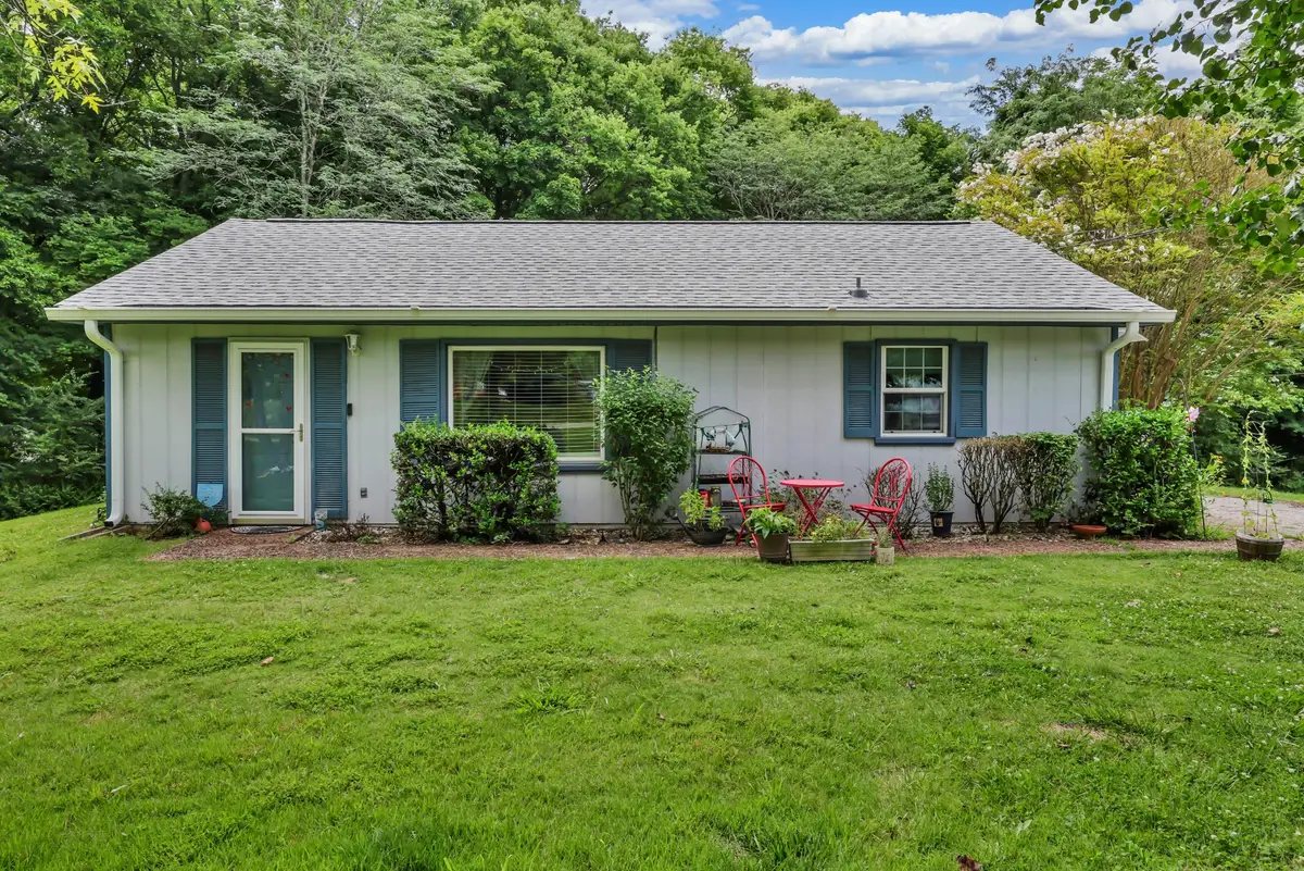 263 Edmondson Ferry Rd, Clarksville, TN 37040 - #1