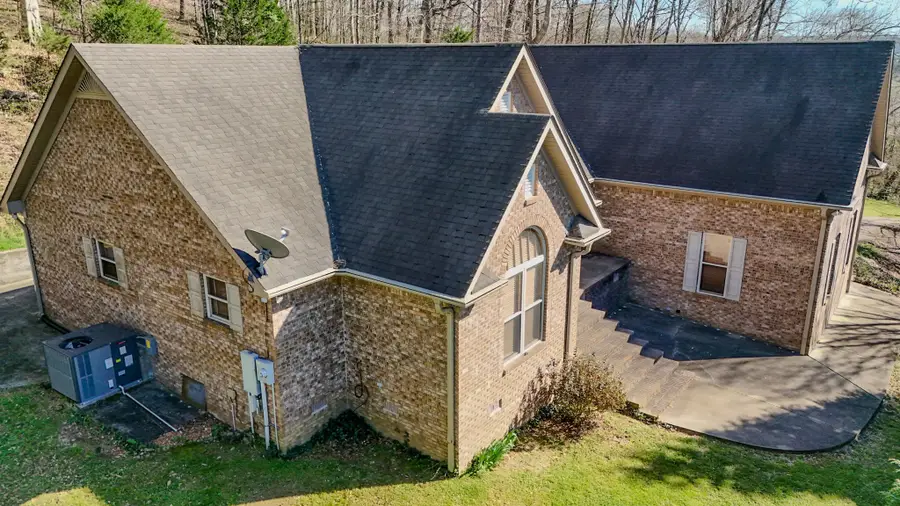410 Britton Hollow Rd, Pulaski, TN 38478 - #2