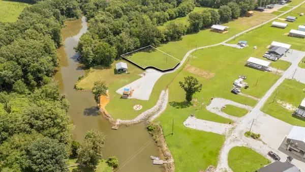 360 Jett Dr, Clifton, TN 38425