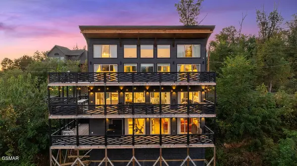 839 Deer Path Lane, Gatlinburg, TN 37738