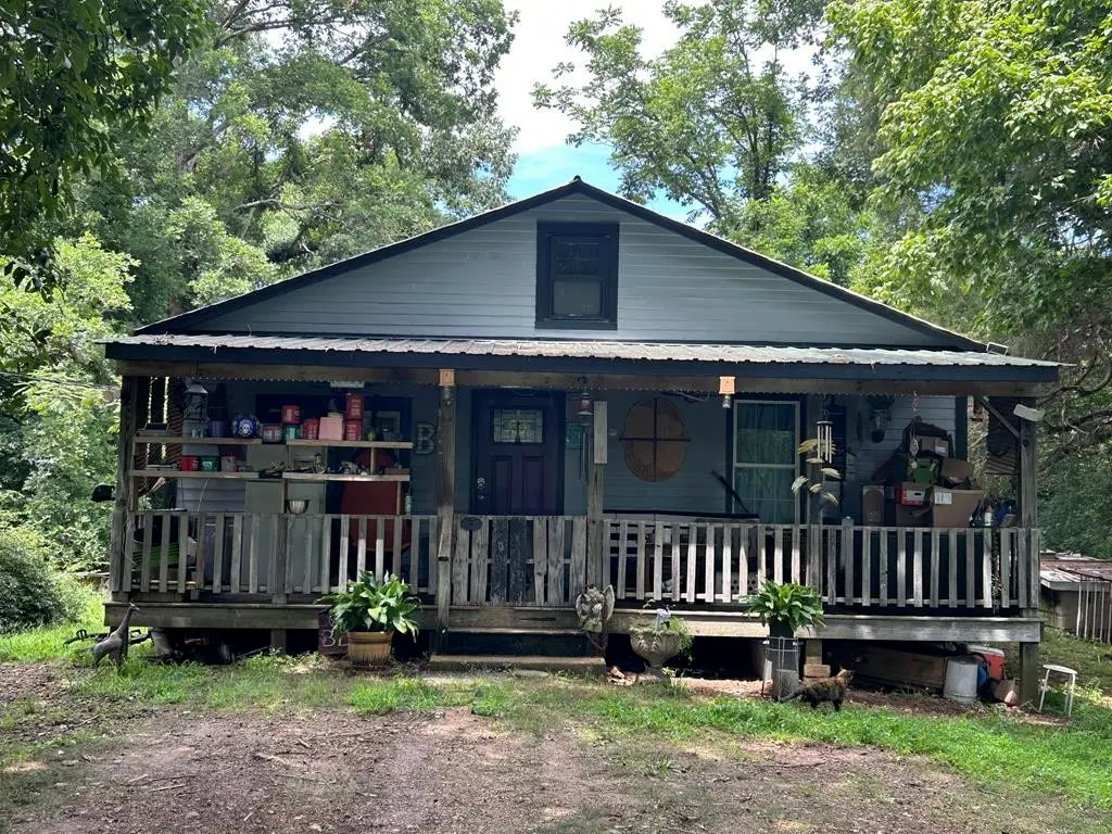 114 Lincoln St, Big Sandy, TN 38221 - #1