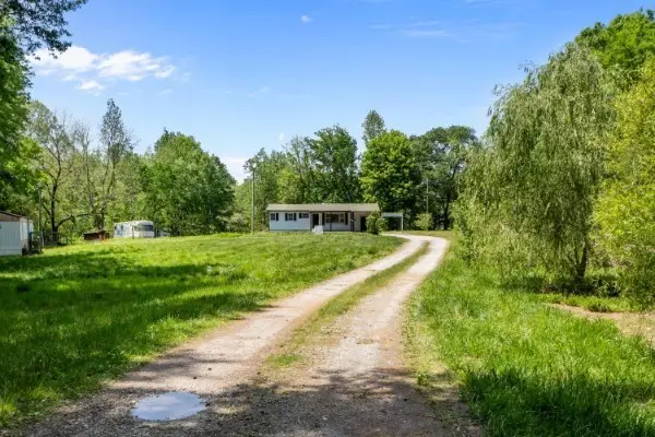 305 Old Bruceton Rd, Bruceton, TN 38317 - #3