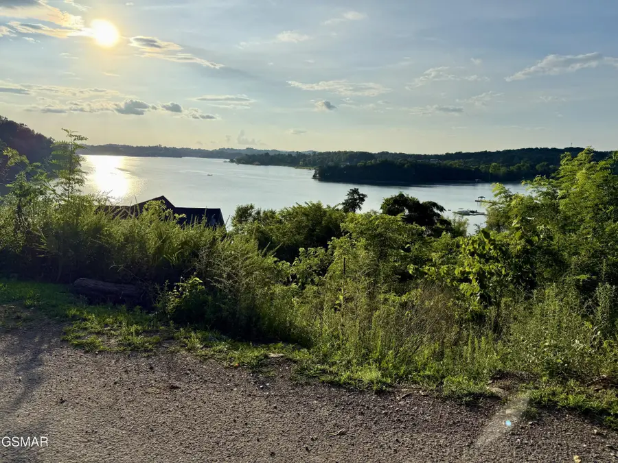 31 Waterfront Way, Sevierville, TN 37876 - #3