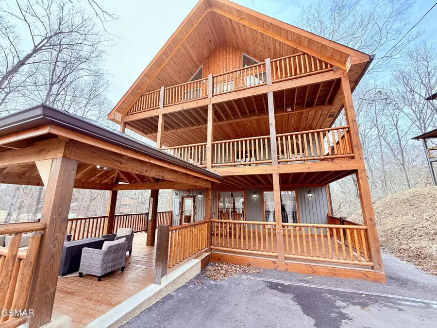 735 Timberlake Circle, Sevierville, TN 37876 - #2