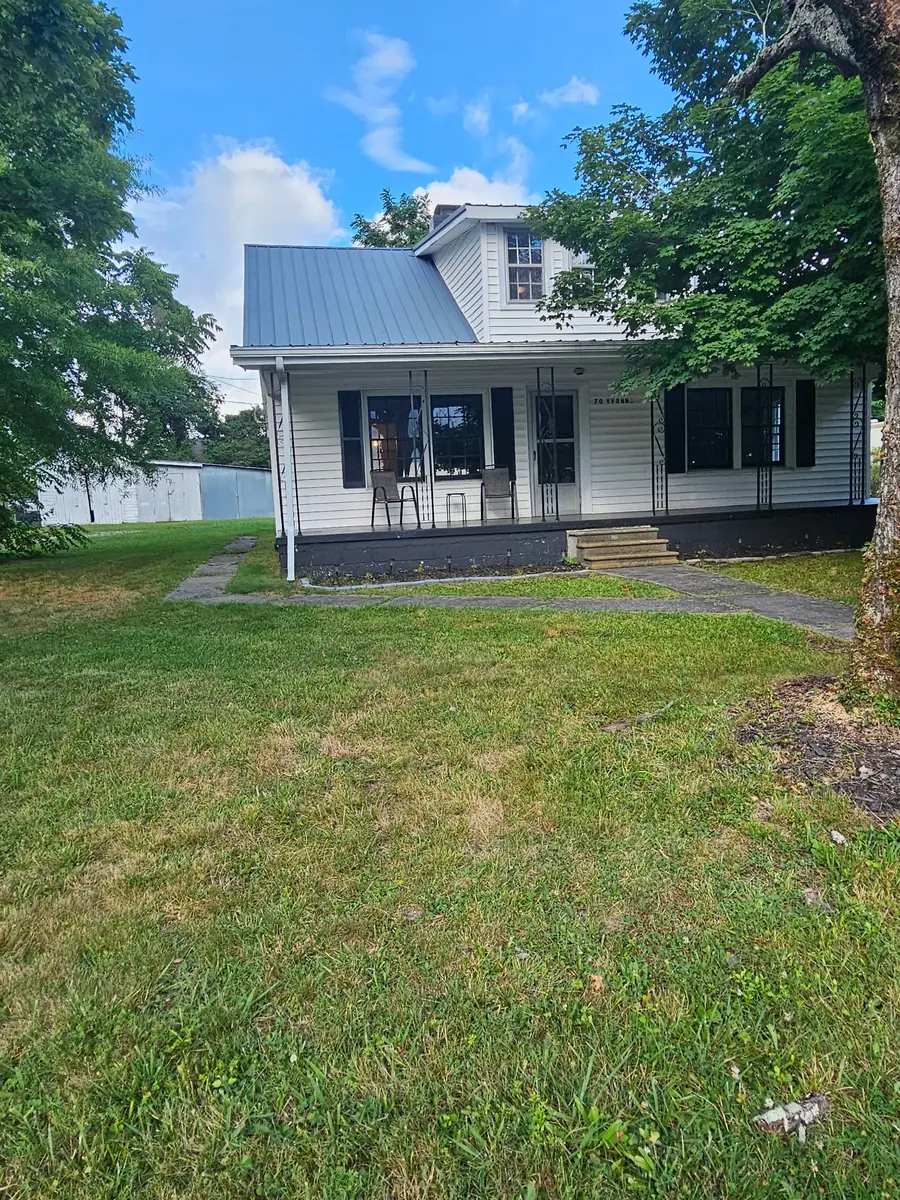 70 Yvonne Ave, Crossville, TN 38555 - #2