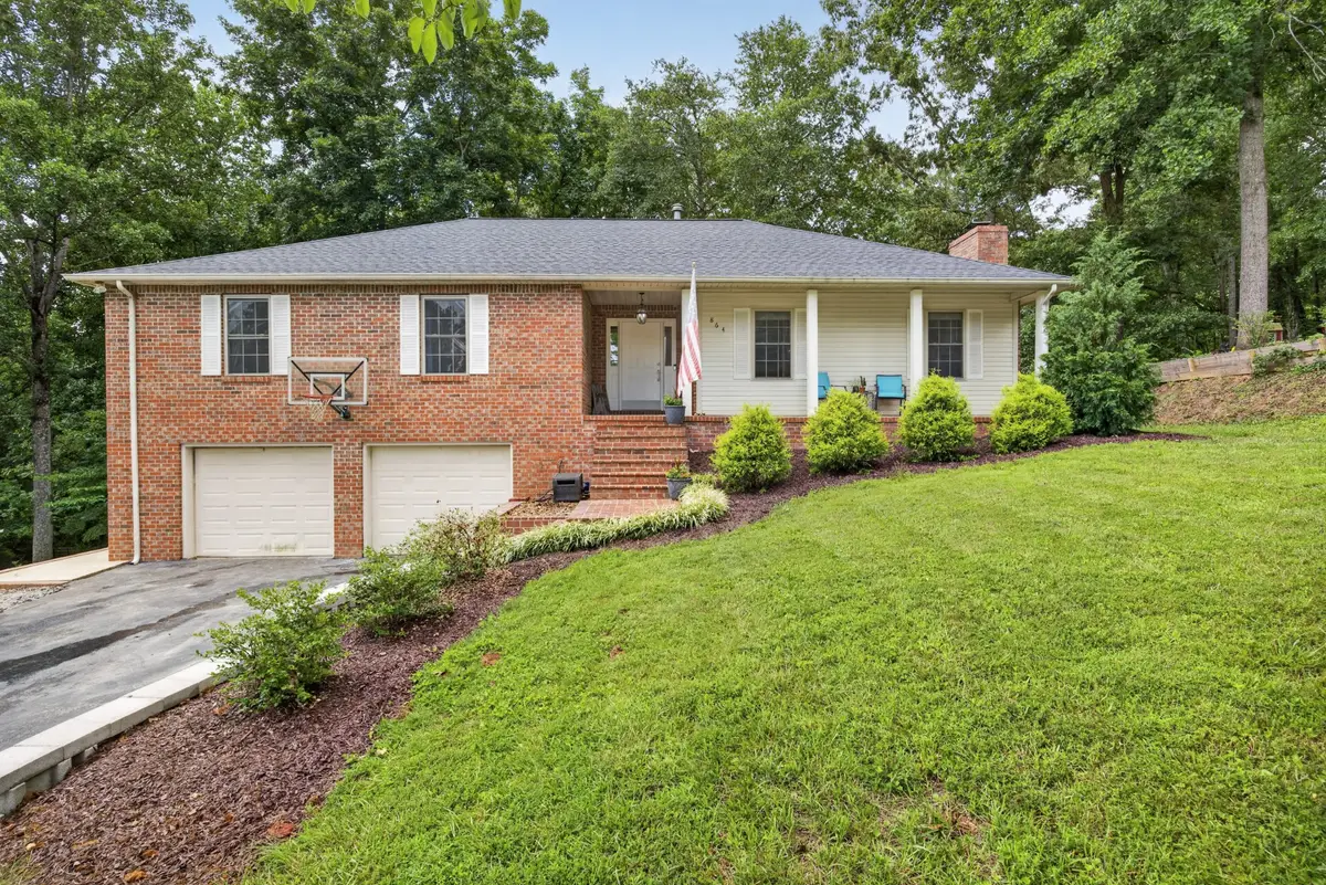 864 Spring Valley Rd, Cookeville, TN 38501 - #1