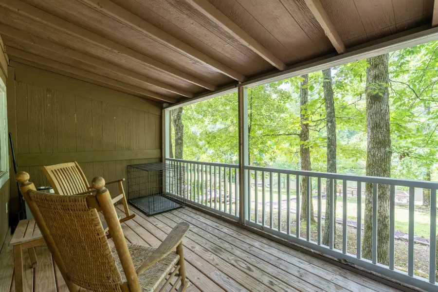 1454 Cherokee Rd, Waynesboro, TN 38485 - #2