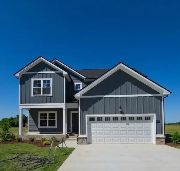 3162 E Old Ashland City Rd E, Clarksville, TN 37043
