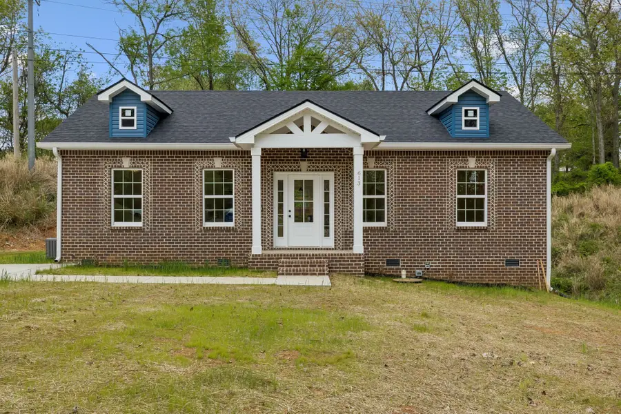 613 Hill Rd, Clarksville, TN 37040 - #2