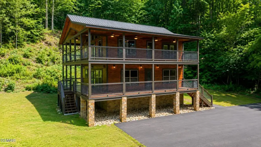 3066 N Clear Fork Road, Sevierville, TN 37862 - #2