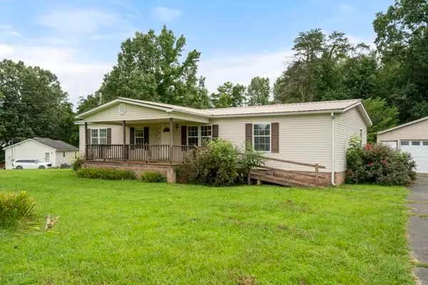 301 Shirley Bates Dr, Clifton, TN 38425