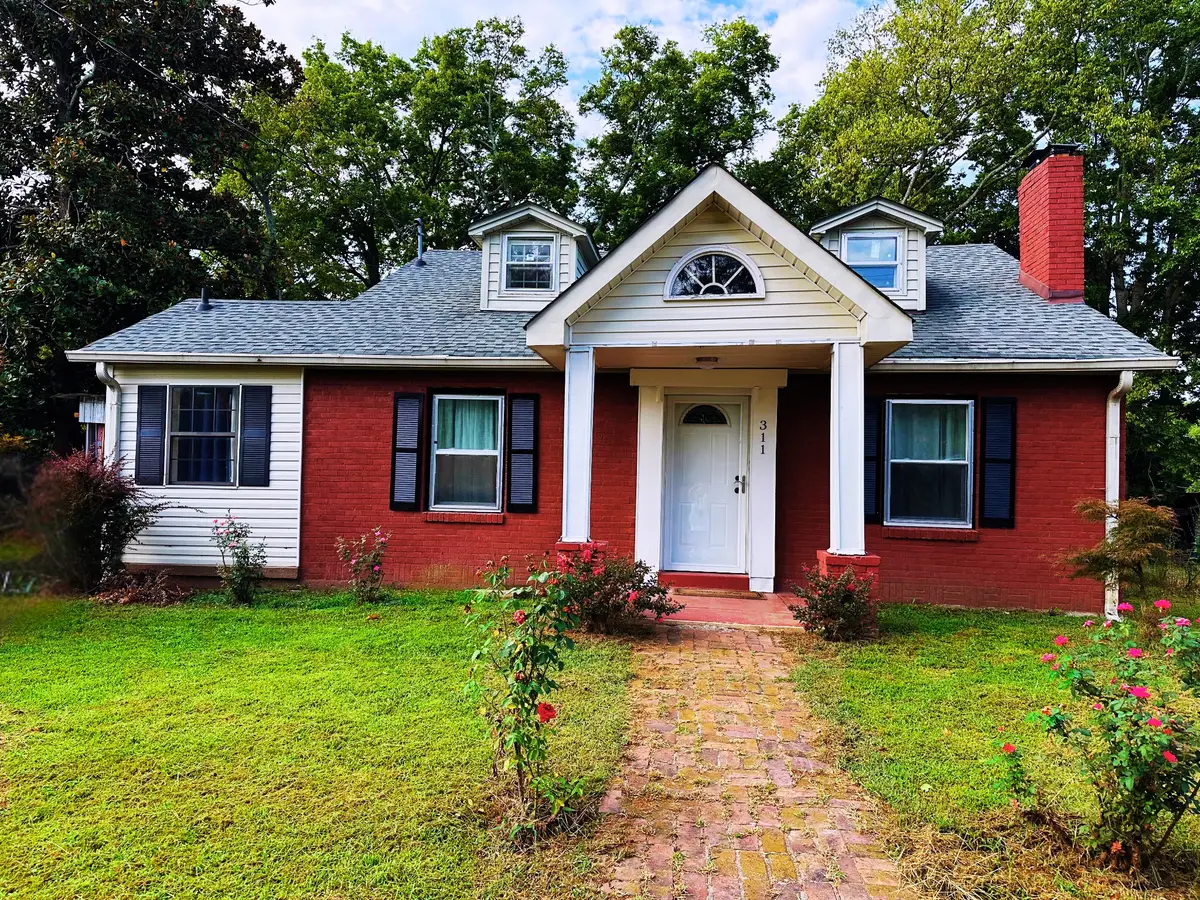 311 W 15th St, Columbia, TN 38401 - #1
