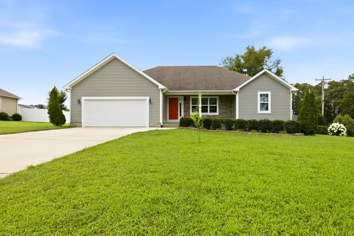 95 Luttrell Dr, Winchester, TN 37398 - #1