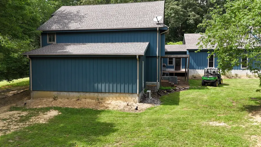 612 Francis Ferry Rd, McMinnville, TN 37110 - #3