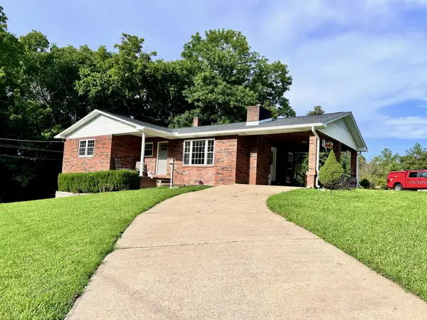 111 Gus Wallace Rd, Bumpus Mills, TN 37028