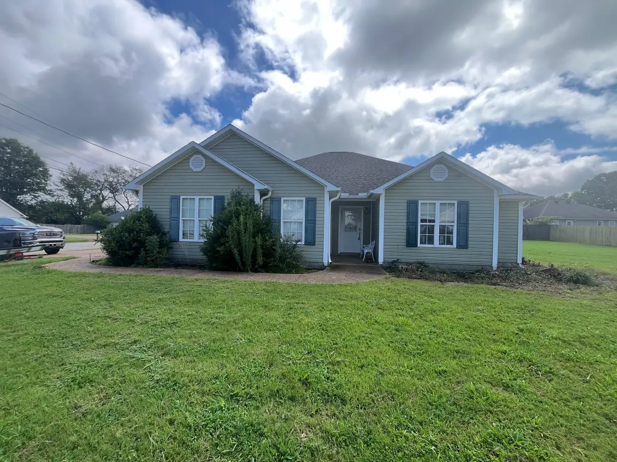 460 Kendyl Cv, Henderson, TN 38340 - #1