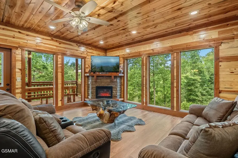 2864 Owens Rdg Way, Sevierville, TN 37876 - #2