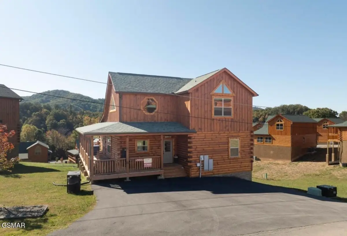 3730 Heritage Hills Drive, Pigeon Forge, TN 37863 - #1