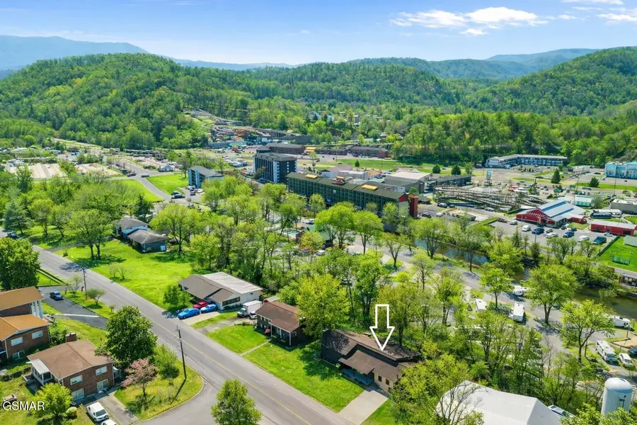 4020 Hitching Post Road, Pigeon Forge, TN 37863 - #3