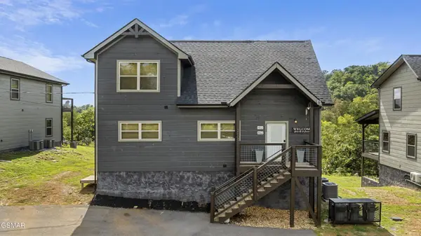 2109 Eagle Feather Drive, Sevierville, TN 37876