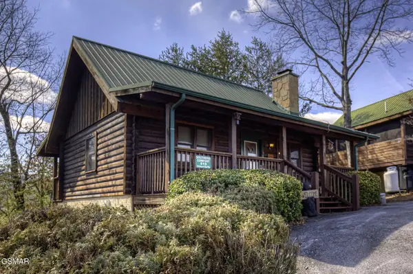 515 Chickasaw Gap Way, Pigeon Forge, TN 37863