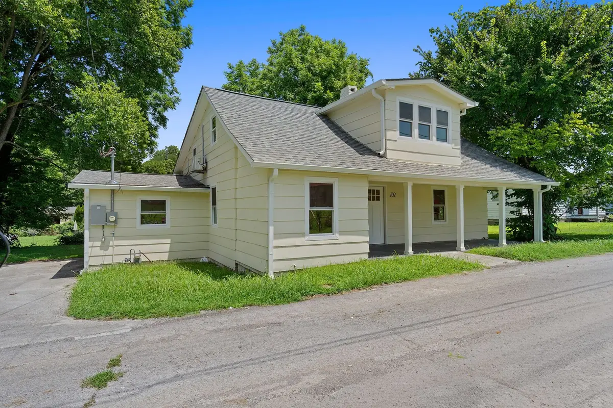 102 Lowe St, Mount Pleasant, TN 38474 - #1