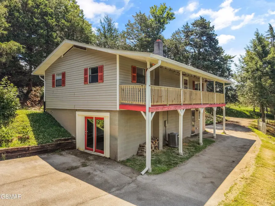 1420 Twin Oaks Road, Sevierville, TN 37876 - #2