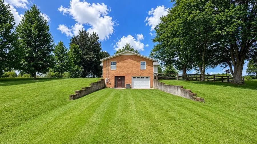 3040 Mcminnville Hwy, Smithville, TN 37166 - #3