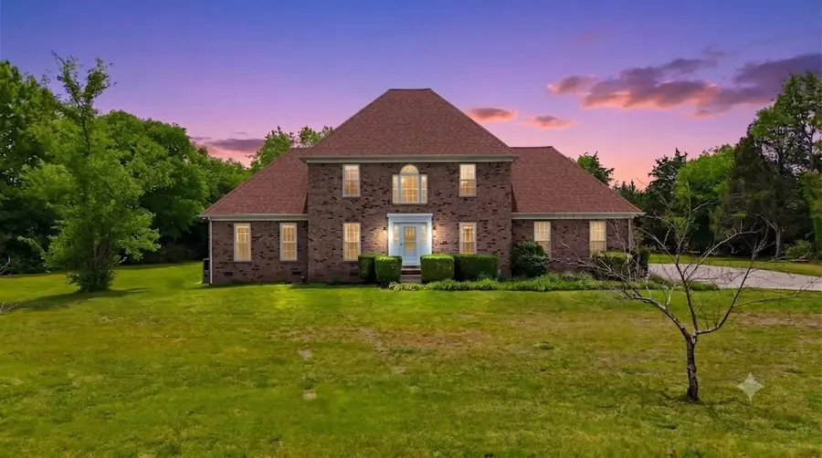 3630 W Trimble Rd, Milton, TN 37118 - #3