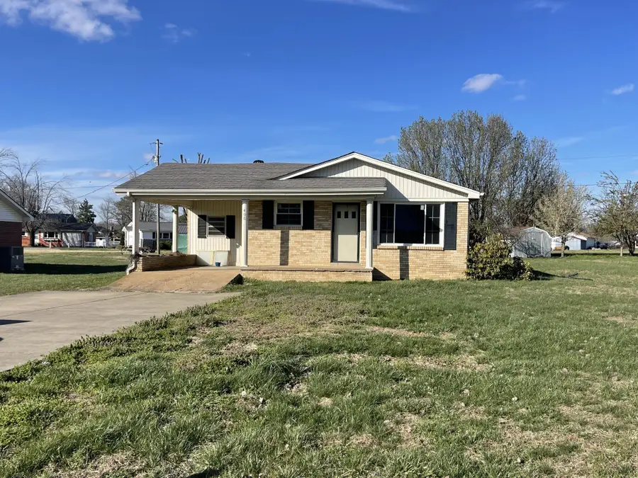 408 Birch St, Lafayette, TN 37083 - #2