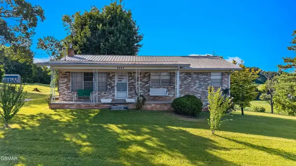 1118 Newman Riley Road, Dandridge, TN 37725