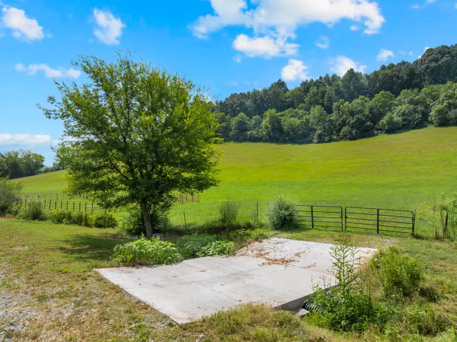 1220 Normandy Rd, Normandy, TN 37360 - #3