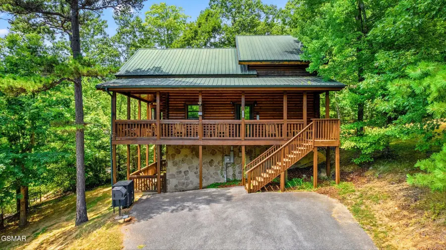 2828 Ridge Creek Circle, Sevierville, TN 37876 - #2