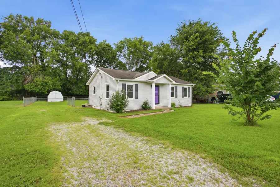 1615 Williamson Dr, Columbia, TN 38401 - #2
