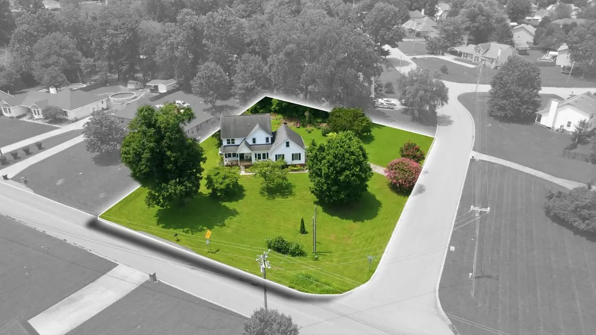 3490 Barkers Mill Rd, Clarksville, TN 37042 - #1