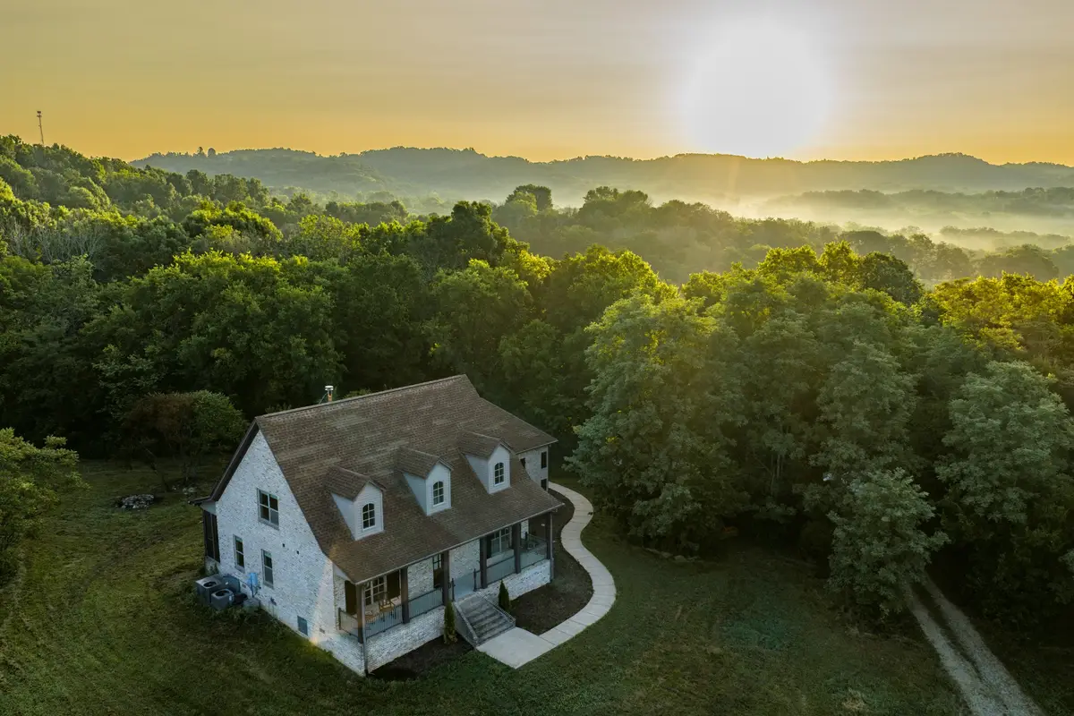 128 Leath Ln, Bethpage, TN 37022 - #1